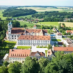 Kloster Holzen Hotel